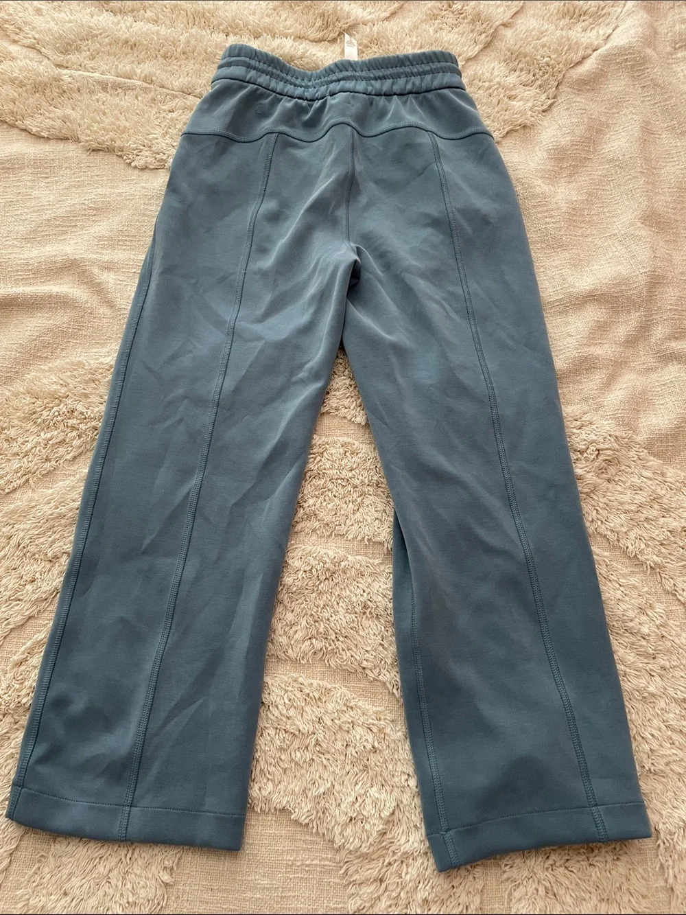 lululemon athletica nwot softstreme cropped high rise utility blue size 2